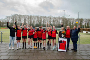 Shirtsponsor J5 Duntep